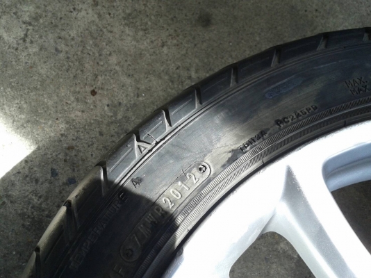 ล้อมาสด้า ขอบ16นิ้ว4รู100 พร้อมยาง ชุดนี้ ราคา 5900 บาท