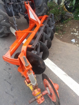 ขายถูกๆจ้า 12000 บาท 5*22 โครงดี ลูกปืนแน่นคัดท้ายดี ใบไม่งาม กันทรลักษ์ ศรีสะเกษ 0816004753 ครับผม เน้นโทรเด้อจ้า....