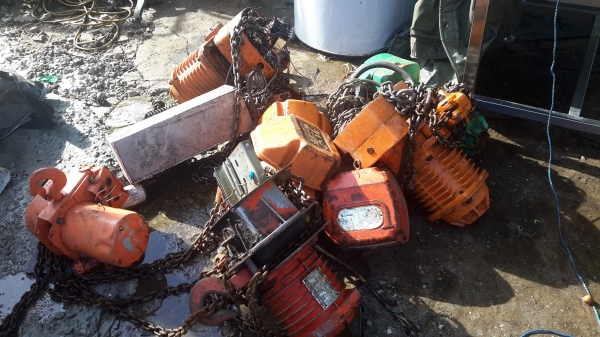 ลอกไฟฟ้า  ขายเหมา มี 7 ตัว  ตามสภาพ