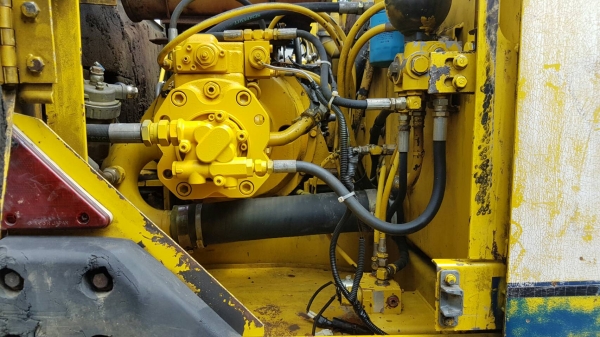 ขายด่วนรถแม็คโครKOBELCOSK100MARK///มาร์ทีชั่วโม่งทำงานน้อยแค่4,259ชั่วโม่งรถนอกนำเข้ายังไม่เคยใช้งานในเมืองไทยเลย