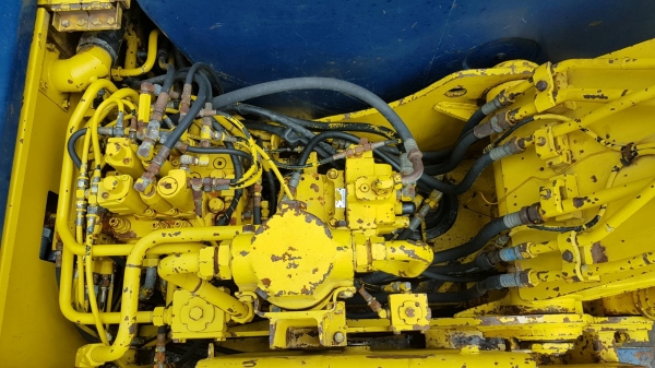 ขายด่วนรถแม็คโครKOBELCOSK100MARK///มาร์ทีชั่วโม่งทำงานน้อยแค่4,259ชั่วโม่งรถนอกนำเข้ายังไม่เคยใช้งานในเมืองไทยเลย