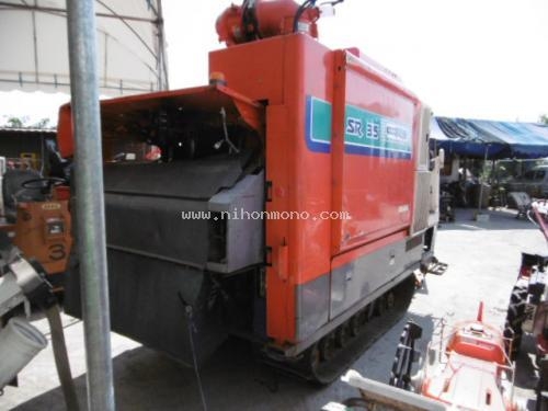รถเกี่ยวข้าวนั่งขับ รหัสสินค้า : 80803425 ยี่ห้อ : KUBOTA รุ่น : SR35