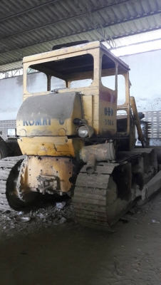 ขายรถแทรกเตอร์ KOMATSU D50A-15 เอกสารเล่มทะเบียนสภาพเก่าเก็บ ขายรถแทรกเตอร์ KOMATSU D50A-15 เอกสารเล่มทะเบียนสภาพเก่าเก็บ