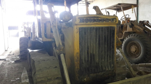 ขายรถแทรกเตอร์ KOMATSU D50A-15 เอกสารเล่มทะเบียนสภาพเก่าเก็บ ขายรถแทรกเตอร์ KOMATSU D50A-15 เอกสารเล่มทะเบียนสภาพเก่าเก็บ