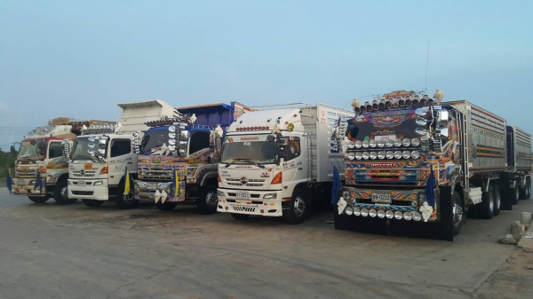 ขายด่วนรถพ่วง320พ่วงดั้มเนียมอู่เบิ้ม ปี51 ลูก3เพลา บรรทุกข้าว