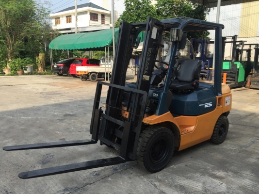 ขายโฟล์คลิฟท์  TOYOTA โตโยต้า 7FD25 2.5ตัน-รุ่น7 เครื่องยนต์ดีเซล เสา3เมตร