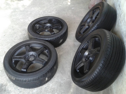 ขอบ17นิ้ว4รู100 พร้อมยาง ชุดนี้ ราคา 6900 บาท