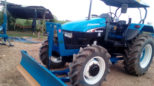 ขายรถไถFORD NEWHOLLAND รุ่นTS90 กรองใหญ่รถปี05 เล่มพร้อมโอน ขายรถไถFORD NEWHOLLAND รุ่นTS90 กรองใหญ่รถปี05 เล่มพร้อมโอน