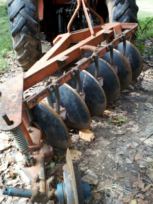 ขายรถไถคูโบต้า 70 แรง อุปกรณ์ 3 ชิ้น ดันหน้า พาน7 โรตารี่ เล่มพร้อม ขายรถไถคูโบต้า 70 แรง อุปกรณ์ 3 ชิ้น ดันหน้า พาน7 โรตารี่ เล่มพร้อม