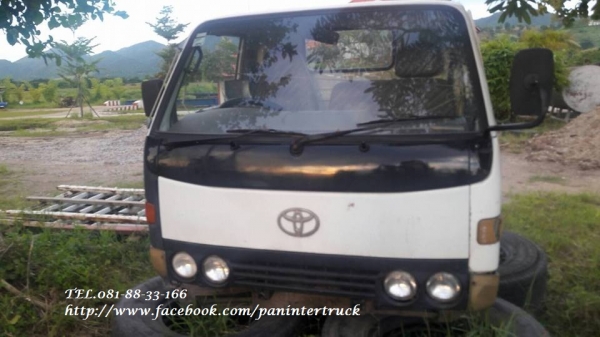 ขายถูกด่วนๆ หัวเก๋งรถบรรทุก4 ล้อใหญ่ ,6 ล้อเล็ก /CABIN TOYOTA :DYNA-LY211-300(รุ่นยกหัวไม่ได้) ราคาเพียง 38,000 บาท สนใจรีบติดต่อ 0818833166