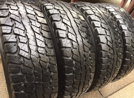 ยาง All Dunlop 30 9.5 R15 สิ้นปี11 ดอกเต็ม ไม่มีปะ ราคาไม่แพง ยาง All Dunlop 30 9.5 R15 สิ้นปี11 ดอกเต็ม ไม่มีปะ ราคาไม่แพง