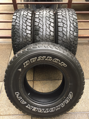 ยาง All Dunlop 30 9.5 R15 สิ้นปี11 ดอกเต็ม ไม่มีปะ ราคาไม่แพง ยาง All Dunlop 30 9.5 R15 สิ้นปี11 ดอกเต็ม ไม่มีปะ ราคาไม่แพง