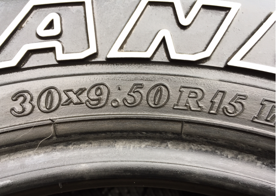 ยาง All Dunlop 30 9.5 R15 สิ้นปี11 ดอกเต็ม ไม่มีปะ ราคาไม่แพง ยาง All Dunlop 30 9.5 R15 สิ้นปี11 ดอกเต็ม ไม่มีปะ ราคาไม่แพง