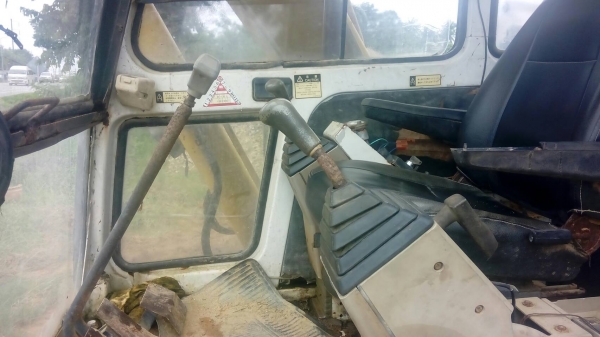 ขายรถแบคโฮ KOBELCO SK60-/// ระบบไฟเต็ม เอกสารอินวอย ราคา 450000