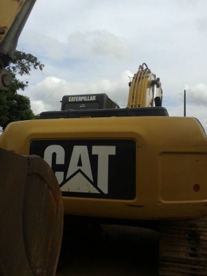 ขายรถแบคโฮ CAT 320 D ไมล์ 12000 ชม.เอกสารเล่มทะเบียน ราคา 1650000