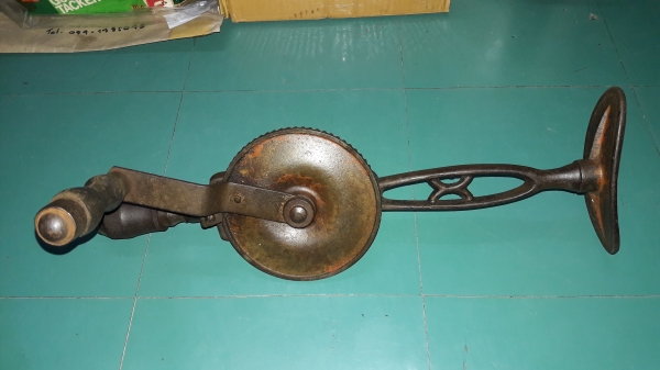 ขายสว่านมือตราตาMADE IN GERMANY.มือสอง