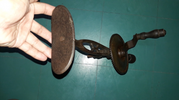 ขายสว่านมือตราตาMADE IN GERMANY.มือสอง