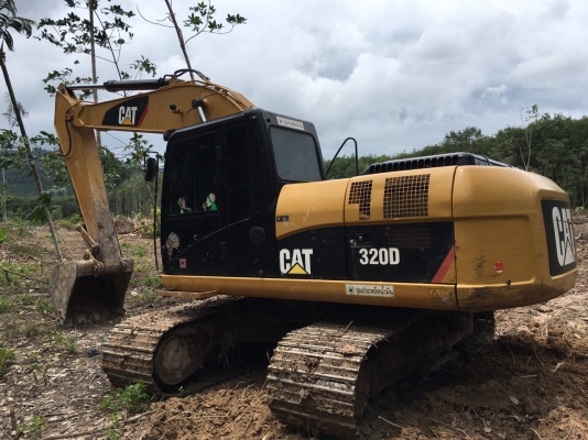 ขายรถแบคโฮ CAT 320 D ไมล์ 6300 ชม.เอกสารชุดจดทะเบียน ราคา 2300000