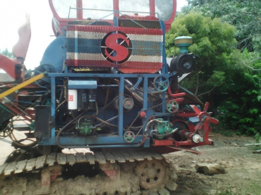 ขายรถเกี่ยวข้าวอุ้ม 2.50 ตัน เครื่องISUZU175 ตัวเดิน12 รถอู่ประกอบ