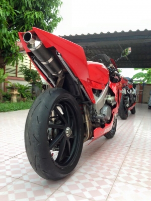 ขายVFR 400 Nc30.สภาพสวยๆเปลี่ยนเครื่องเป็นRVFแล้วเครื่องสดๆทะเบียนแท้จัดแนนซ์ได้ครับ