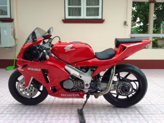 ขายVFR 400 Nc30.สภาพสวยๆเปลี่ยนเครื่องเป็นRVFแล้วเครื่องสดๆทะเบียนแท้จัดแนนซ์ได้ครับ