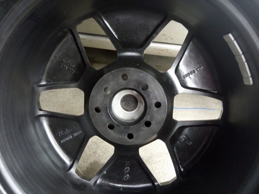 แม็กขอบ 17 แนววีไอพี พร้อมยาง สภาพดีสีสวย