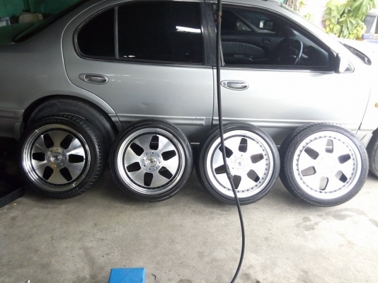 แม็กขอบ 17 แนววีไอพี พร้อมยาง สภาพดีสีสวย