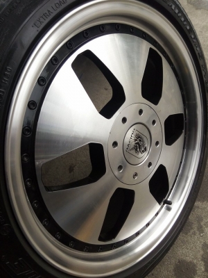 แม็กขอบ 17 แนววีไอพี พร้อมยาง สภาพดีสีสวย