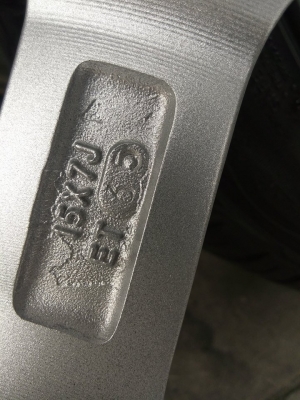 แม็กใหม่ TE37 ขอบ 15 กว้าง 7 พร้อมยาง 8900 บาท