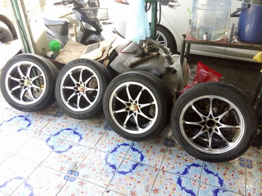 CE28 ขอบ 16 กว้าง 7 ออฟ 40 พร้อมยาง 5500 บาท