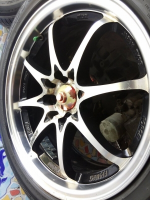 CE28 ขอบ 16 กว้าง 7 ออฟ 40 พร้อมยาง 5500 บาท