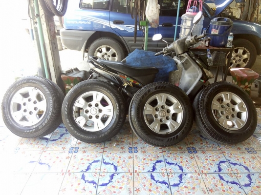 แม็กกระบะ ขอบ 15 พร้อมยางดอกแน่นๆ ราคา 5500 บาท