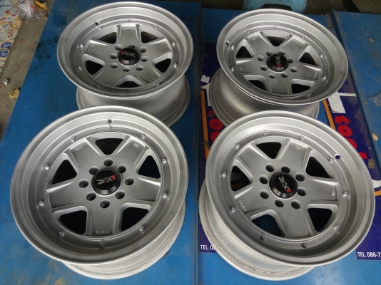 XXR ขอบ 15 กว้าง 8 ออฟ 20 ใส่รถ 4 รู 100 และ 114 เพียง 6800 บาท