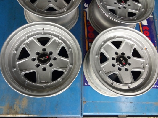 XXR ขอบ 15 กว้าง 8 ออฟ 20 ใส่รถ 4 รู 100 และ 114 เพียง 6800 บาท