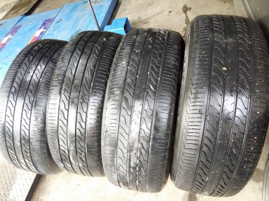 แม็ก 17 กว้าง 8 ใส่รถ 5 รู 114 พร้อมยางมิชลิน ปลายปี 12 ชุดละ 7500 บาท