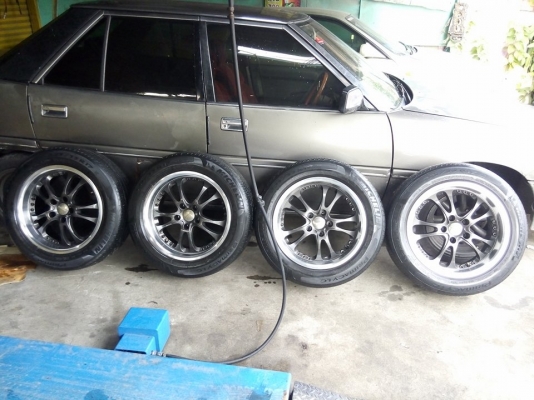 แม็ก 17 กว้าง 8 ใส่รถ 5 รู 114 พร้อมยางมิชลิน ปลายปี 12 ชุดละ 7500 บาท