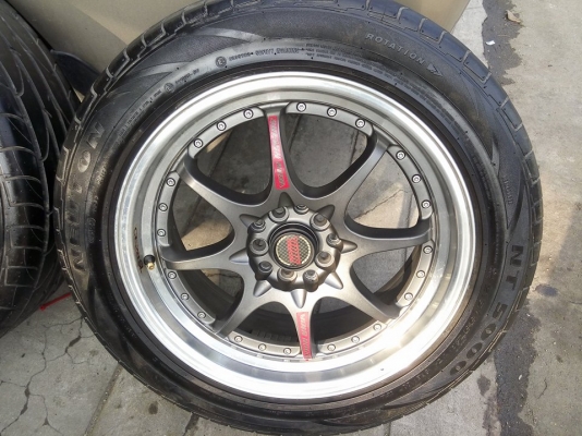 ce28 ขอบ 17 ใส่รถ 5 รู พร้อมยางปี 15 ดอกล้นๆ