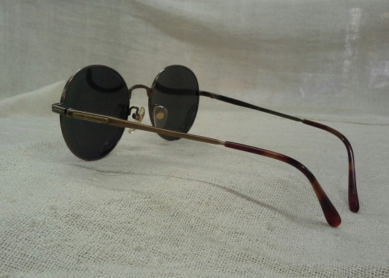 แว่นตาวินเทจเลนส์ปรอท เท่หยุดโลก! 'หยดน้ำ จอห์น เลนนอน' Vintage CHARLES JOURDAN handmade in Japan แว่นตาวินเทจเลนส์ปรอท เท่หยุดโลก! 'หยดน้ำ จอห์น เลนนอน' Vintage CHARLES JOURDAN handmade in Japan