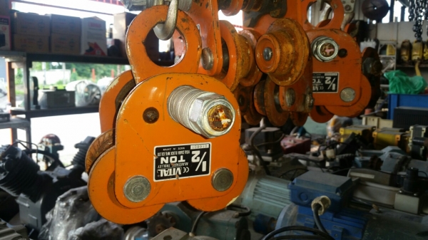 ขายครับชุดแขวนรอกลางเลื่อน vital 1/2 t