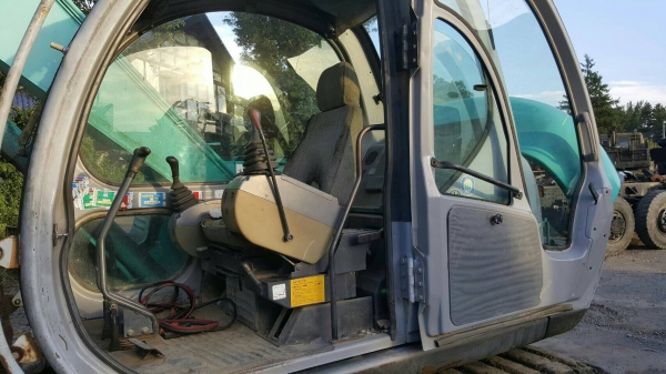 ขายรถนำเข้าจากญี่ปุ่น excavtor kobelco sk60-3 รถสภาพสวยมาก ช่วงล่างล่างดี ชั่วโมงน้อย สนใจติดต่อ089-2579650 เอกสารนำเข้าพร้อมครับ ขายรถนำเข้าจากญี่ปุ่น excavtor kobelco sk60-3 รถสภาพสวยมาก ช่วงล่างล่างดี ชั่วโมงน้อย สนใจติดต่อ089-2579650 เอกสารนำเข้าพร้อมครับ