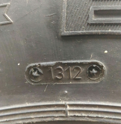 ขายยางตะขาบ SIMEX 36x12.5 R 16 สวยๆ