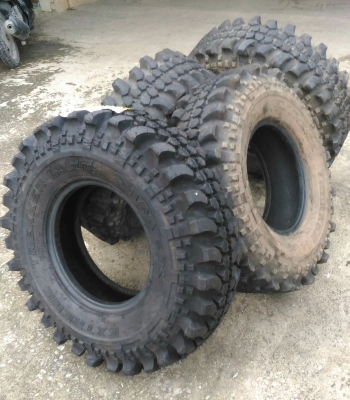 ขายยางตะขาบ SIMEX 35x10.5 R 16 สวยๆ ขายยางตะขาบ SIMEX 35x10.5 R 16 สวยๆ