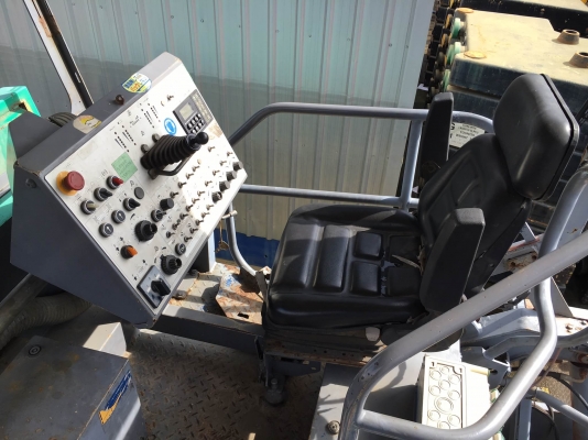 Vogele S2100 รถปูยาง 9 เมตร ปี2002 นำเข้าจากญี่ปุ่น โทร. 080-6565422 (หนิง)