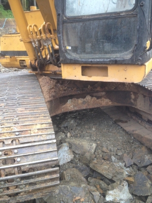 ขายดาวน์รถแบคโฮ CAT 320 V2 ขายดาวน์ 350000