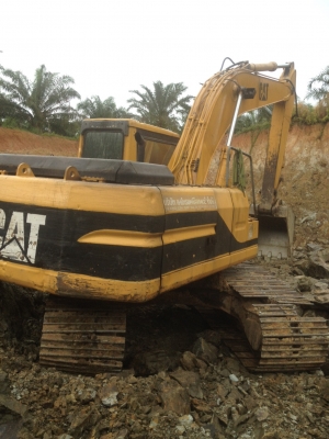 ขายดาวน์รถแบคโฮ CAT 320 V2 ขายดาวน์ 350000 ขายดาวน์รถแบคโฮ CAT 320 V2 ขายดาวน์ 350000
