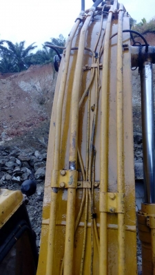 ขายดาวน์รถแบคโฮ CAT 320 V2 ขายดาวน์ 350000