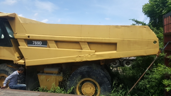 Caterpillar 769D (2,000,000 THB) (เจ้าของขายเอง)