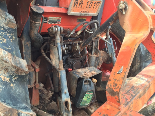Kubota M8540 ใบดันตัวรถไม่มีหาง ยางหลังใหม่ รถสวยพอใช้ เล่มพร้อมโอน