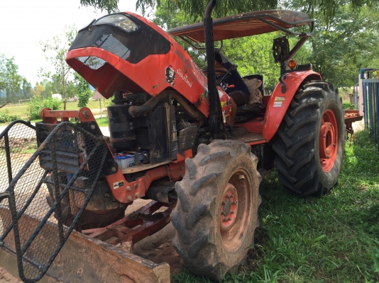 Kubota M8540 ใบดันตัวรถไม่มีหาง ยางหลังใหม่ รถสวยพอใช้ เล่มพร้อมโอน