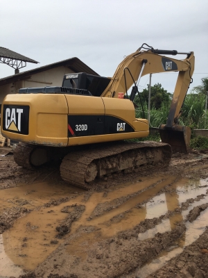 ขายรถแบคโฮ CAT 320 D ไมล์ 11000 ชม.เอกสารเล่มทะเบียน ราคา 1650000